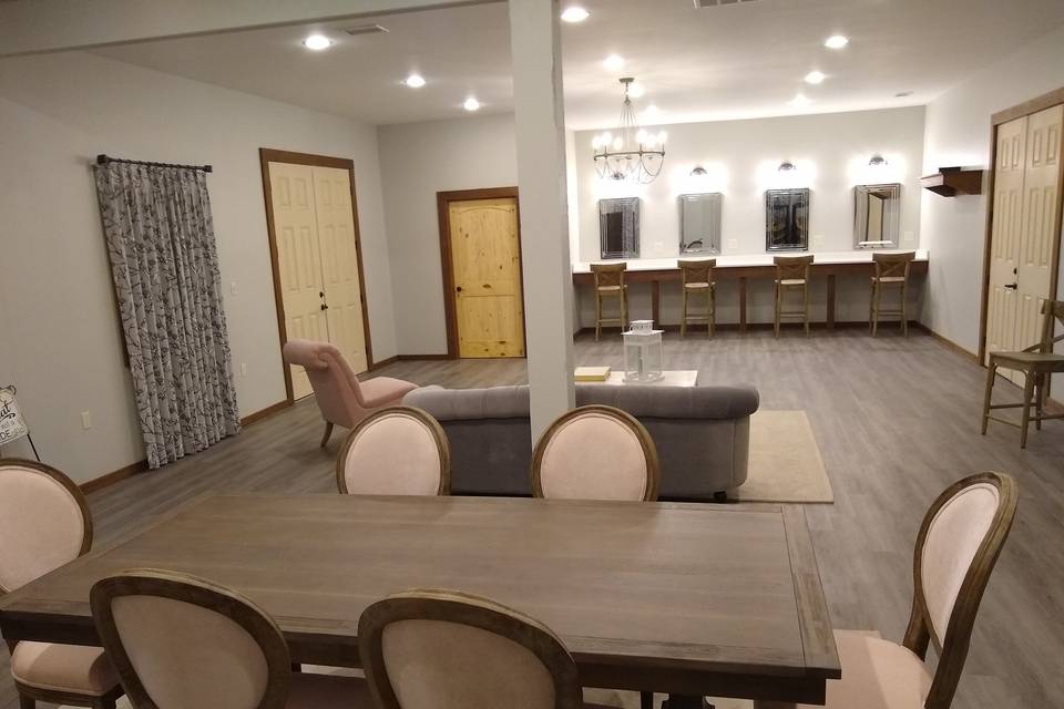Bidal suite - over 1000sf