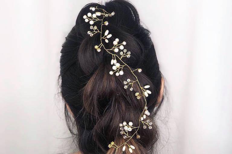 Elegant braid with flowers