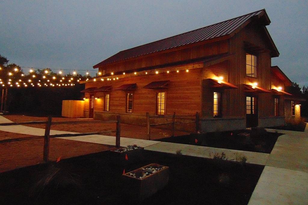 Creek Barn by Walters Wedding Estates Venue