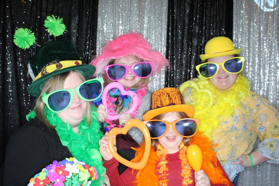Ritzy Glitzy Photobooth