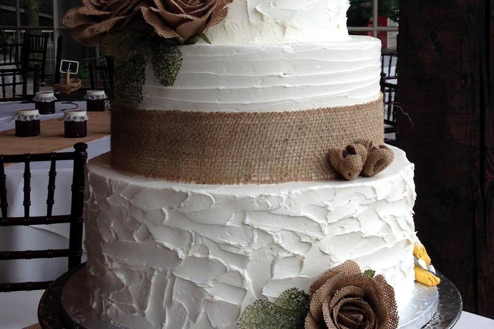 Blue beach wedding cake