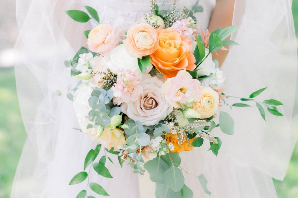 Blush & Peach Bouquet