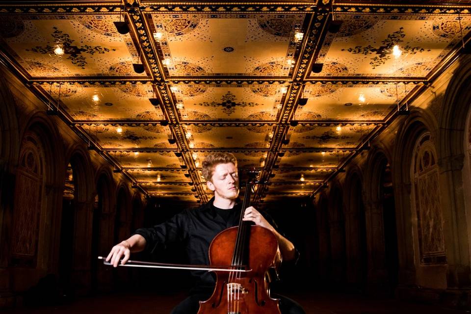 Cellist James Acampora