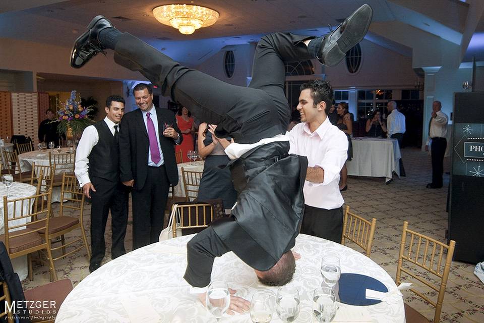 Dancing on table wedding