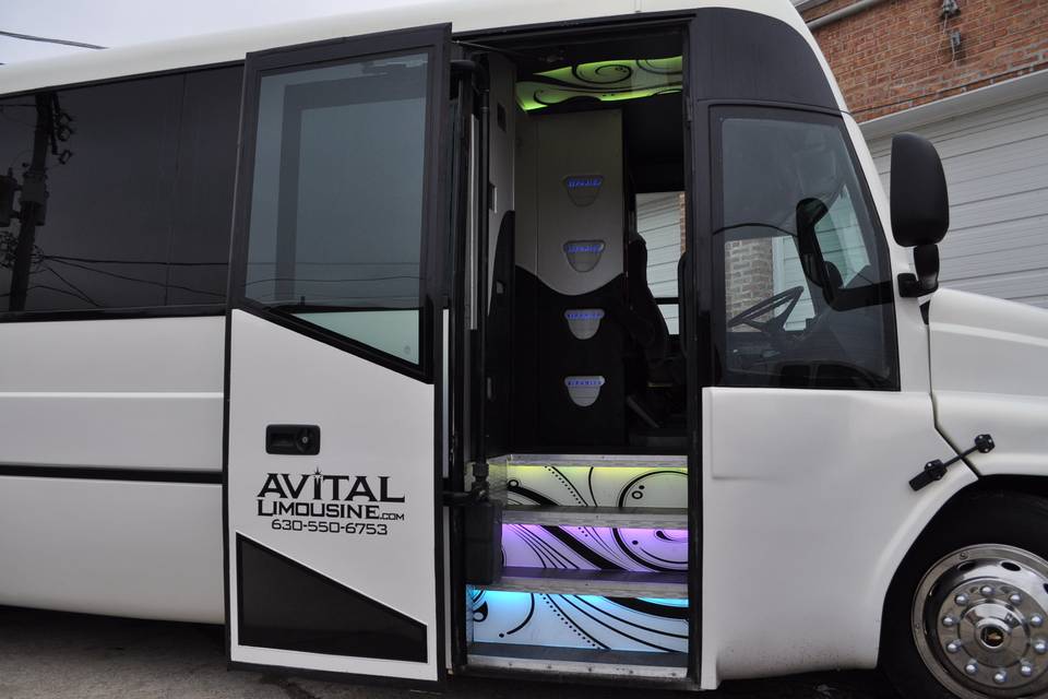 Avital Limousine