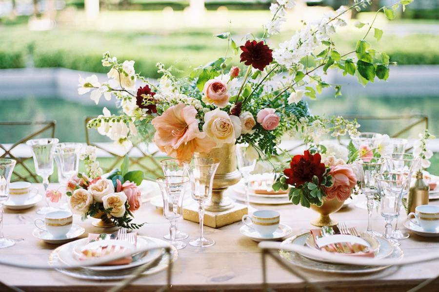 Table setting with centerpiece