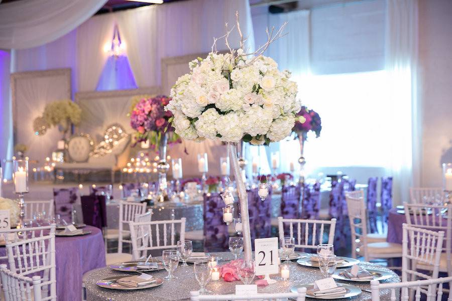 Table setting with centerpiece