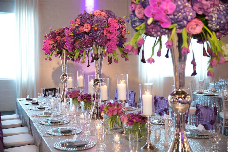 Table setting with centerpiece