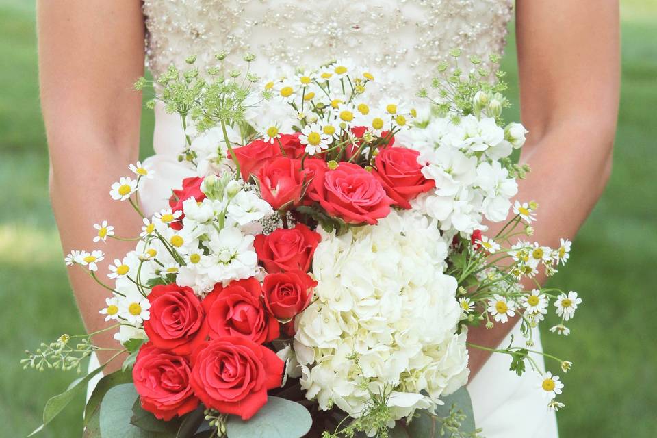 Garden styled bridal bouquet