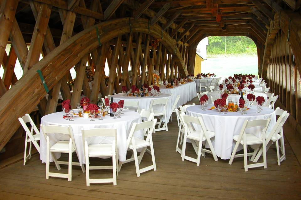 Bridge set with tables