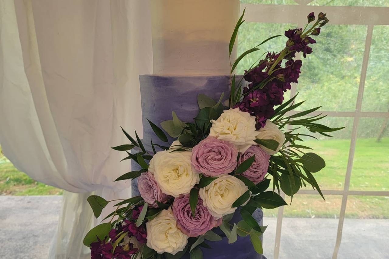 Lydia's Cakes & Confections Wedding Cakes Maple Valley, WA