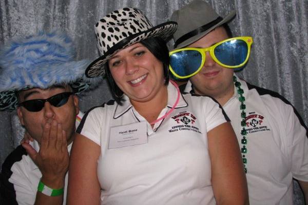 SACRAMENTO,BAY ARES PHOTO BOOTH RENTALS FOR WEDDING, PHOTOGRAPHY NORTHERN CALIFORNIA