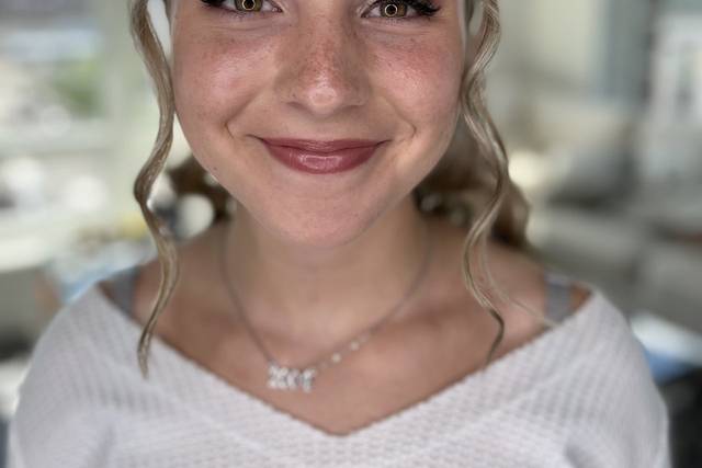 Individual Lash Application