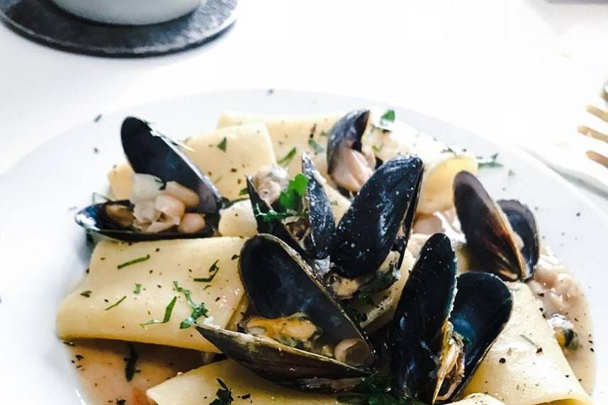 Mussels and pasta