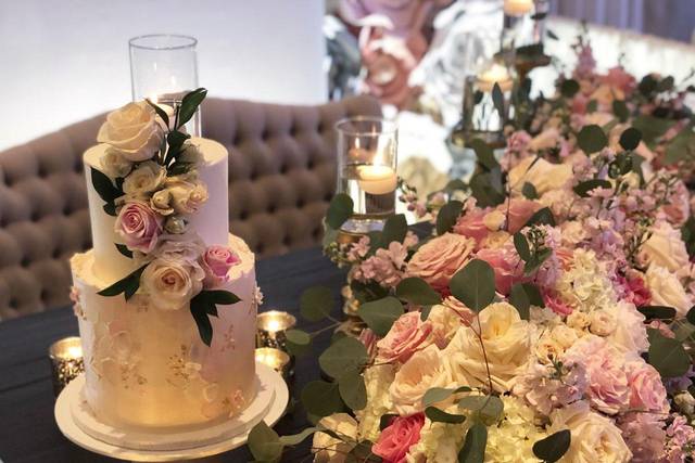 Garland of Roses Headtable