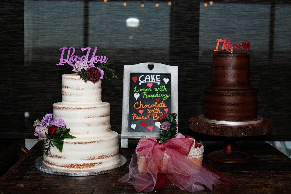 Semi-naked cake table