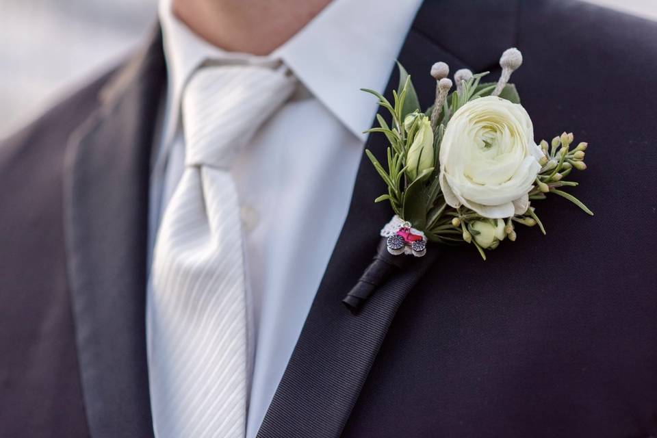 Tractor Accent Boutonniere