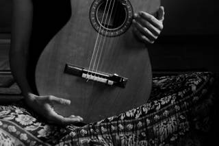 Petra Guitar