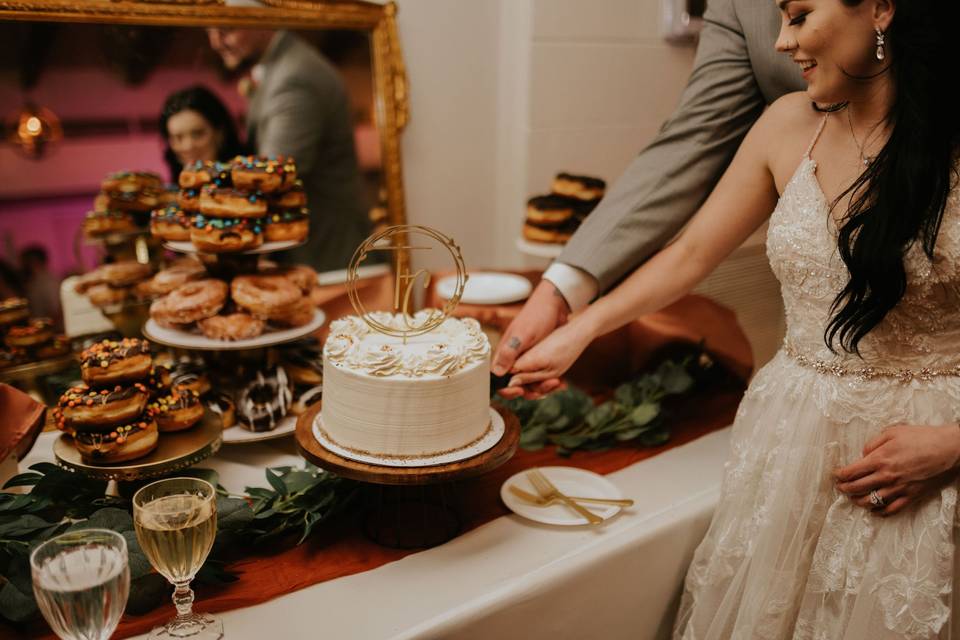 Cake cutting