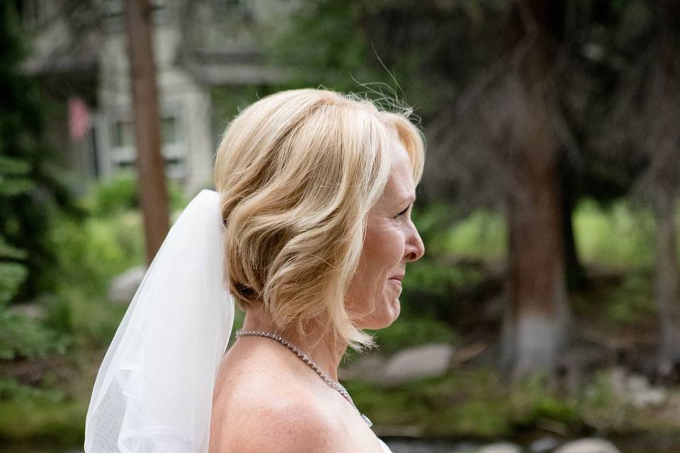 Bridal side profile