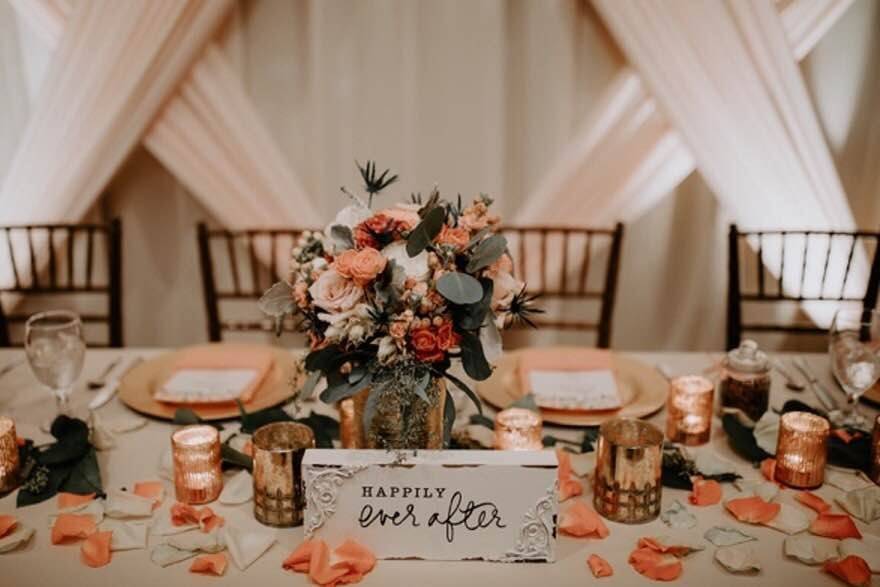 Guest table setting