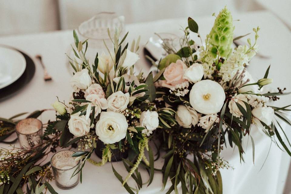 Gorgeous Table Arrangements