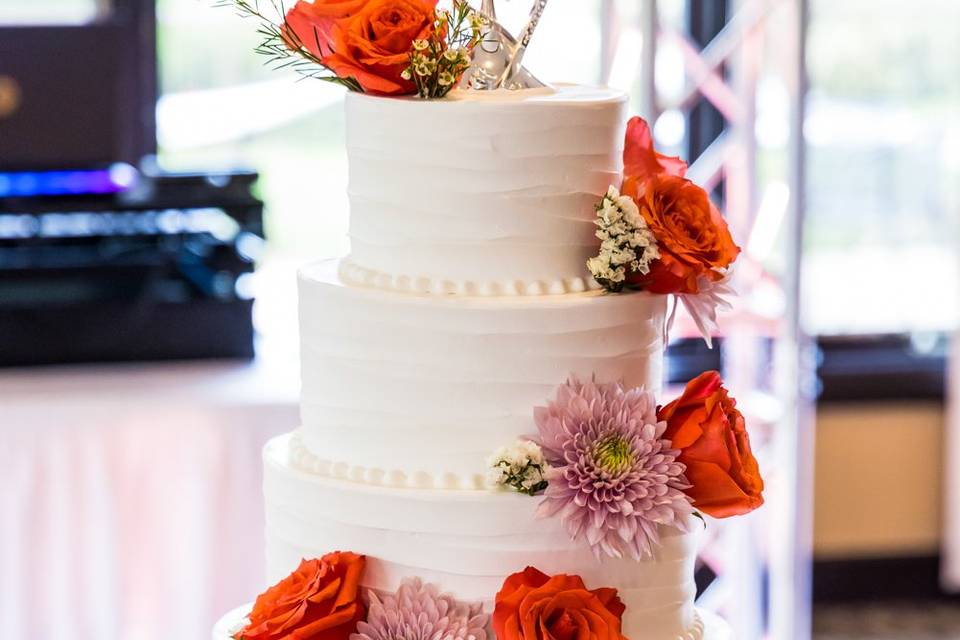 Wedding Cake Included