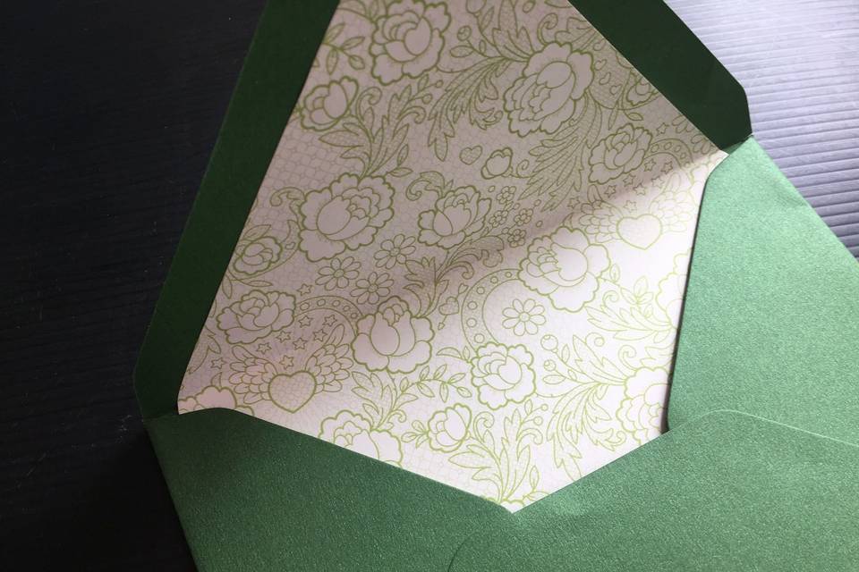 Custom printed envelope liner in botanic envelope