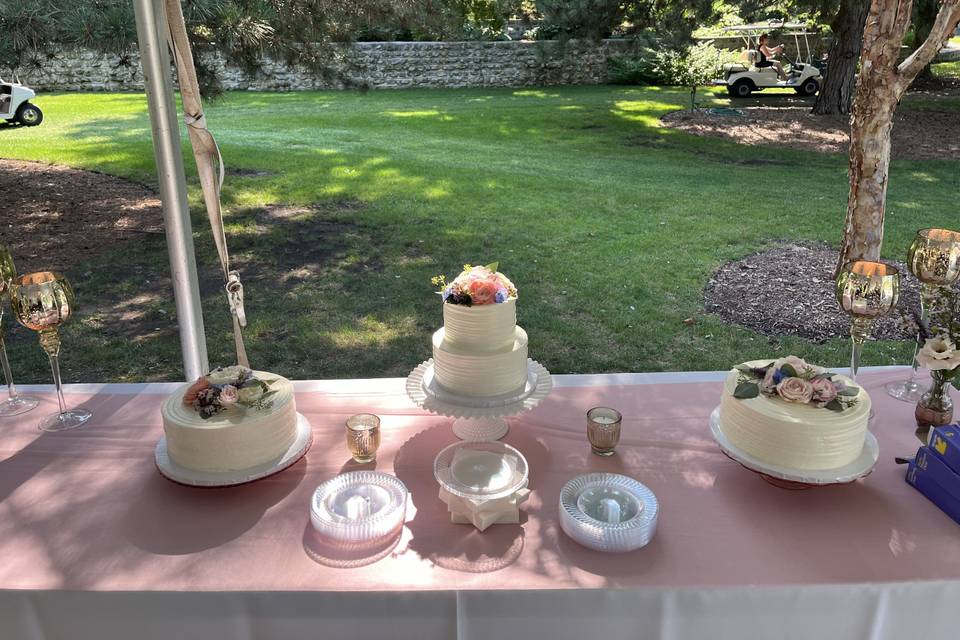 Multiple cakes