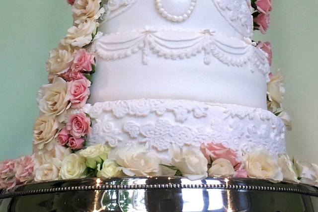 Deluce Cakes | Guides for Brides