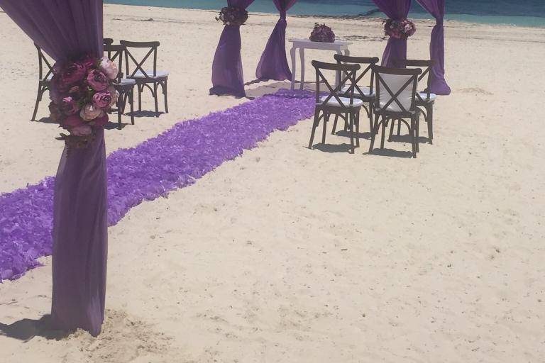 Royal beach ceremony