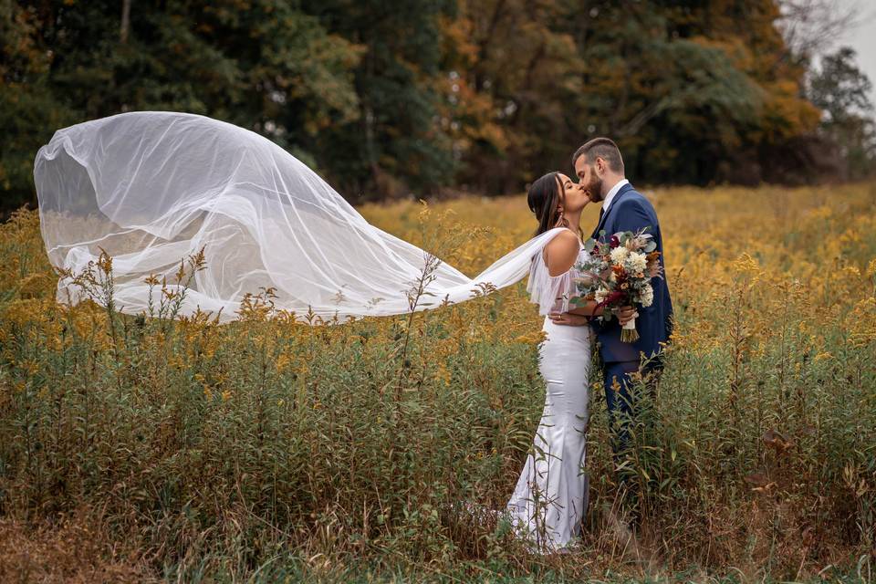 Love in the outdoors - Dear Heart Film + Portraits