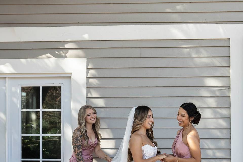Lily Tapia Photography