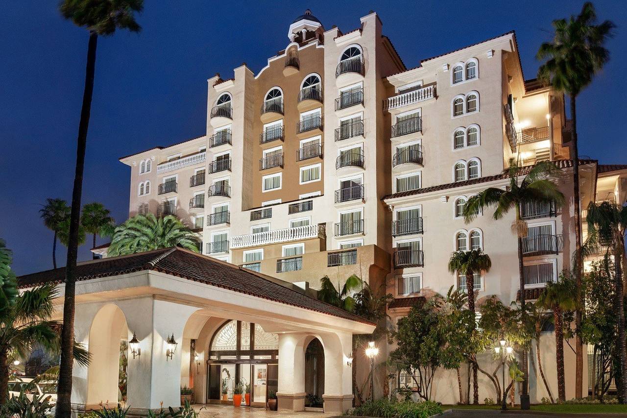 Embassy Suites by Hilton Santa Ana Orange County Airport - Hotel Weddings -  Santa Ana, CA - WeddingWire