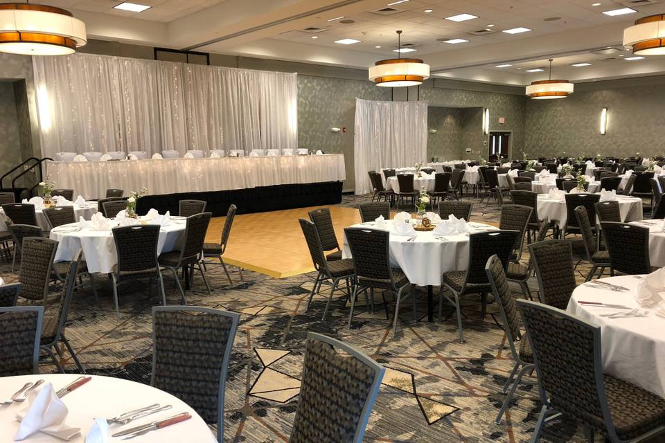 West Des Moines Marriott - Venue - West Des Moines, IA - WeddingWire