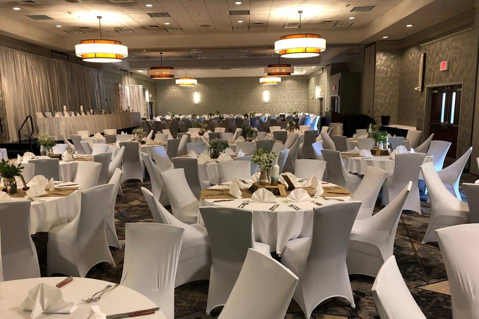 West Des Moines Marriott - Venue - West Des Moines, IA - WeddingWire