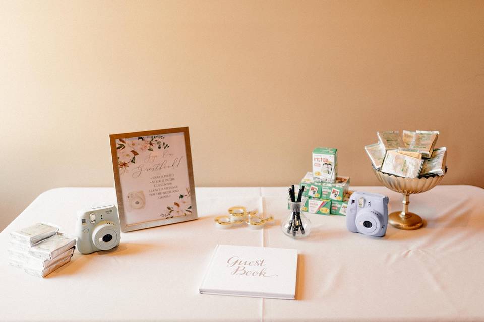 Polaroid Guestbook