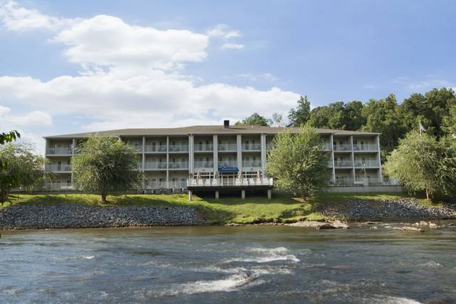 BEST WESTERN PLUS River Escape Inn & Suites