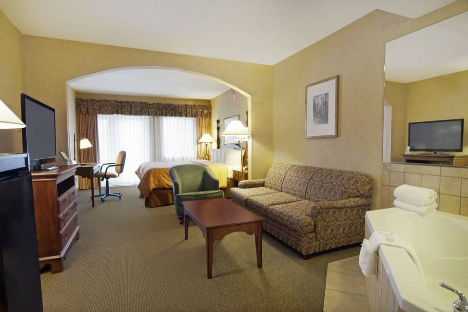 BEST WESTERN PLUS River Escape Inn & Suites