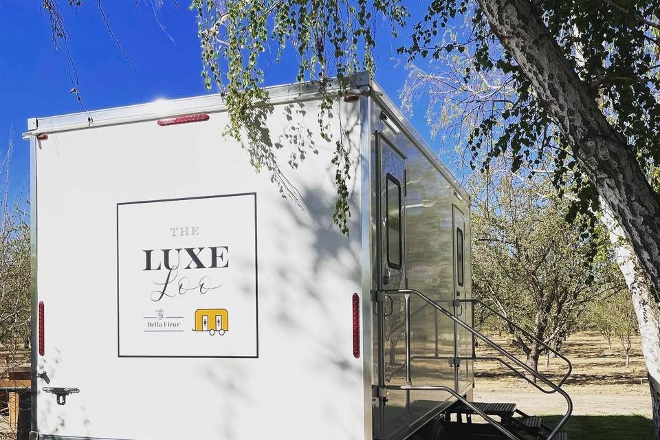 The Luxe Loo