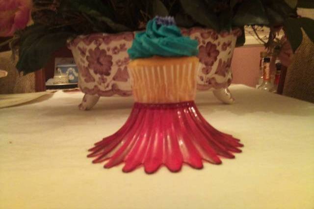 Swirled Teal Cupcake