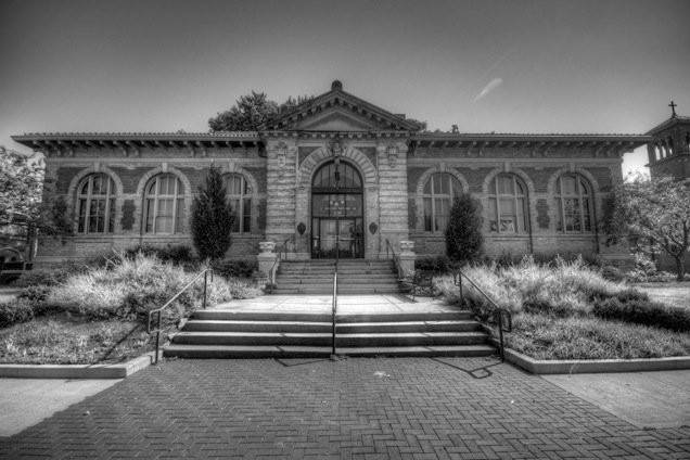 The Carnegie Center of Columbia Tusculum