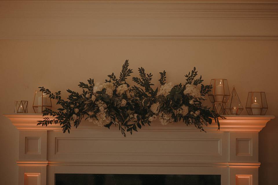 Mantel Decor