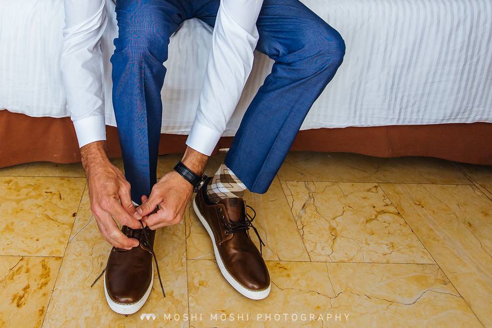 Tie the Knot