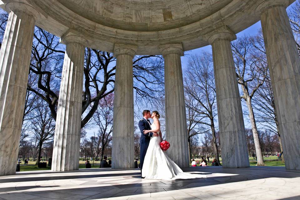 DC War Memorial wedding with amazing light captured by Capitol DC Photos