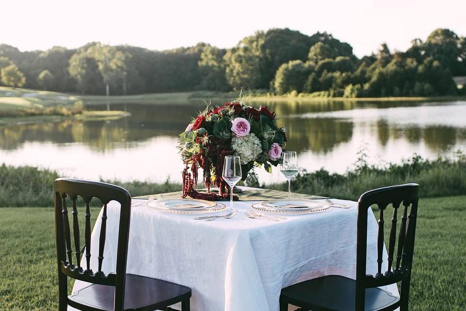 Intimate Couples Table