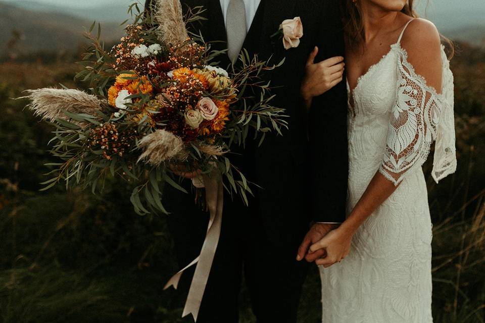 Bouquets for the groom