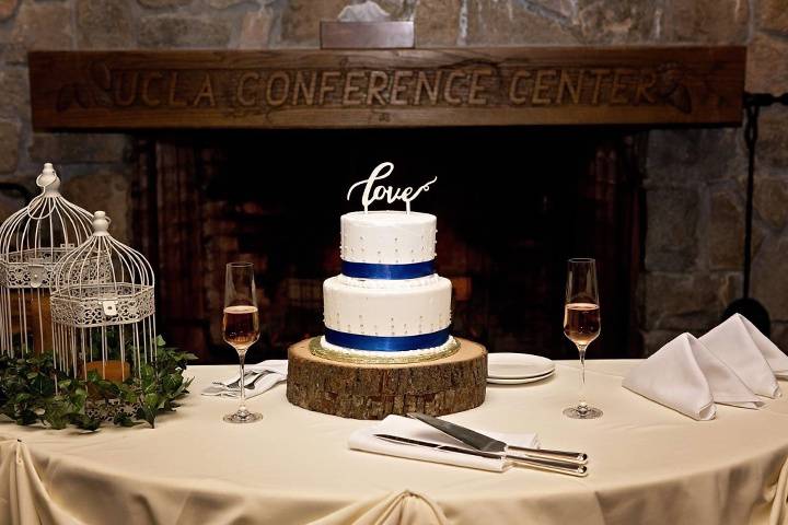 Fireside reception table