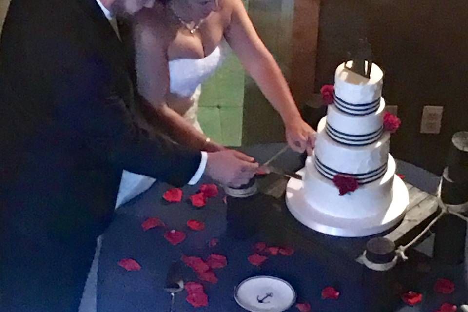 Cake cutting