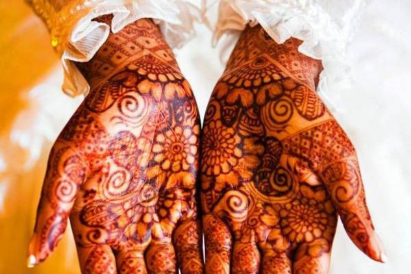 Henna tattoos